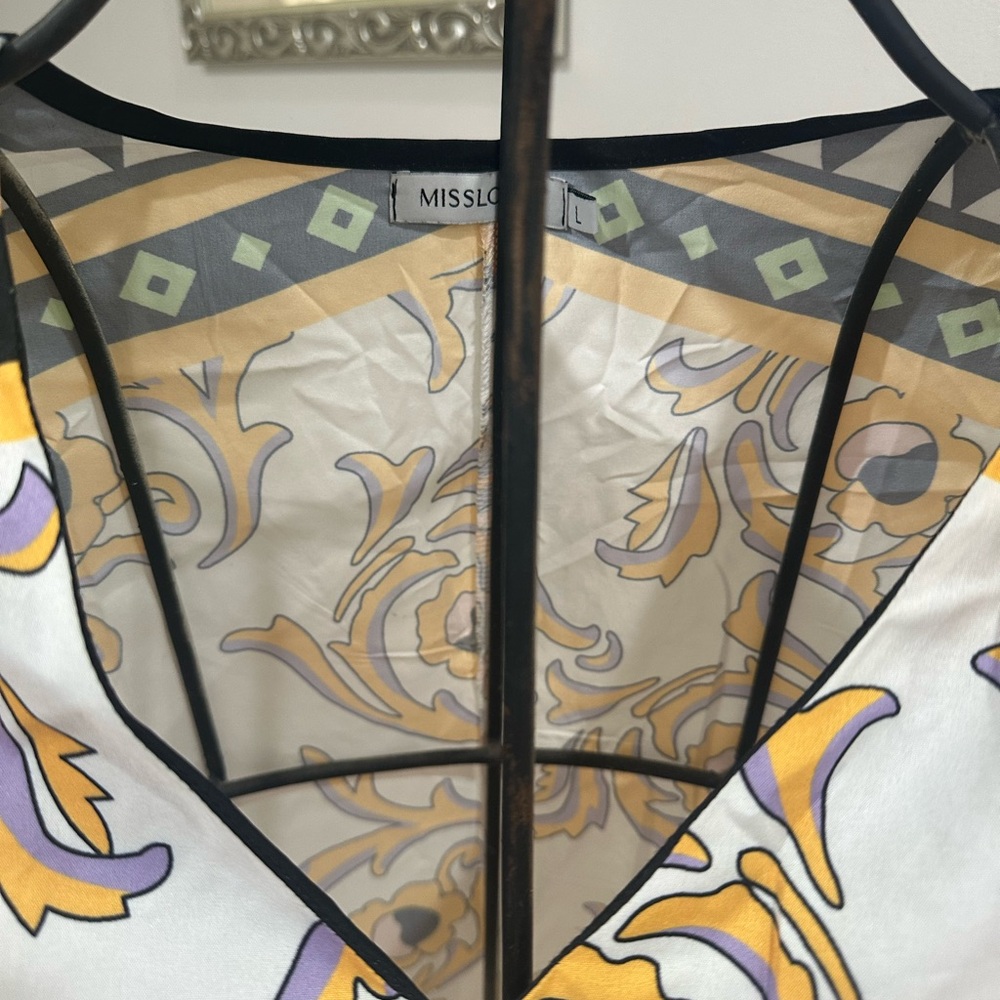 Vibrant Patterned Kaftan - image 5